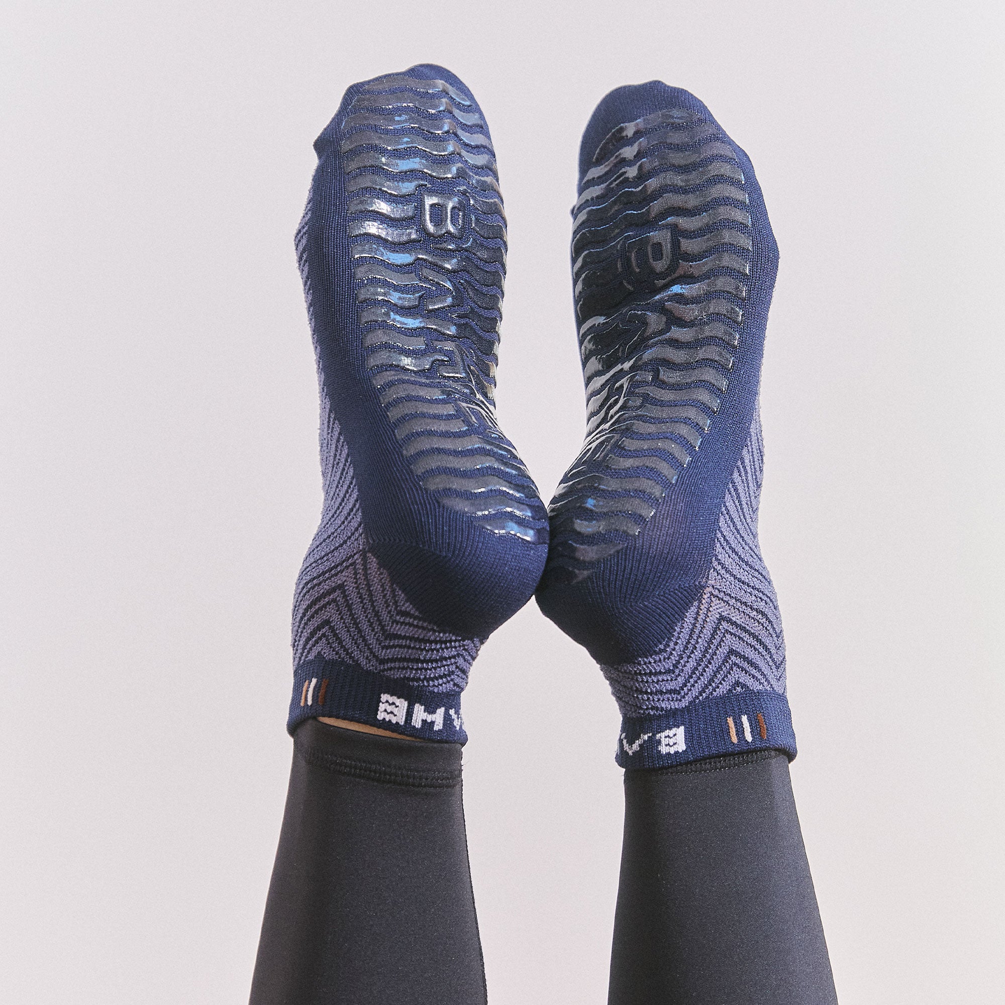 STUDIO GRIPPY ANKLE SOCKS MOONLIGHT